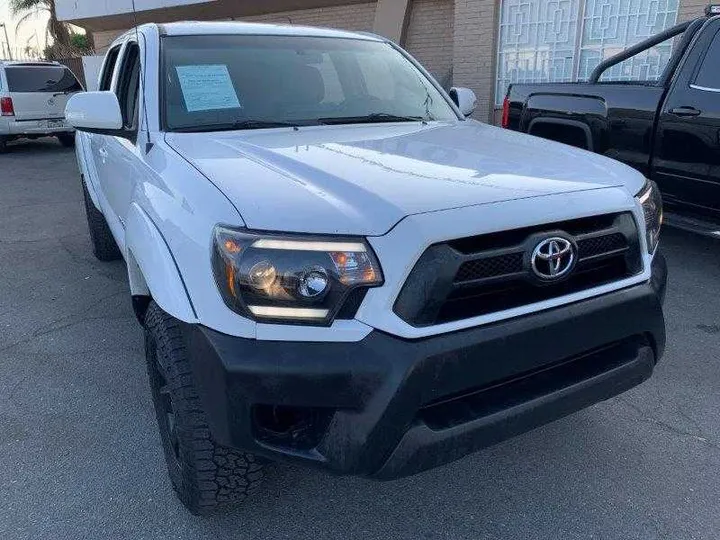 WHITE, 2014 TOYOTA TACOMA DOUBLE CAB Image 105