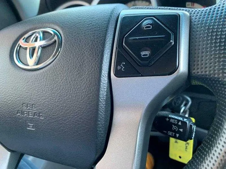 WHITE, 2014 TOYOTA TACOMA DOUBLE CAB Image 95