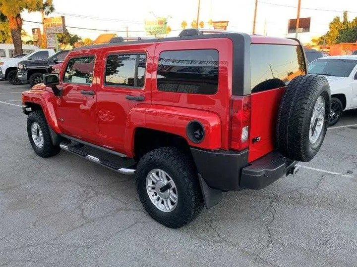 RED, 2006 HUMMER H3 Image 18