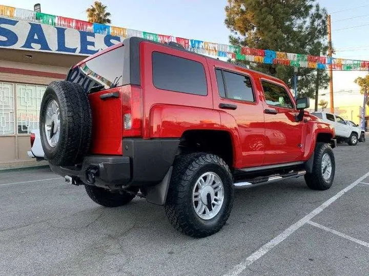 RED, 2006 HUMMER H3 Image 32