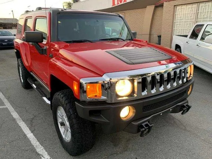 RED, 2006 HUMMER H3 Image 133