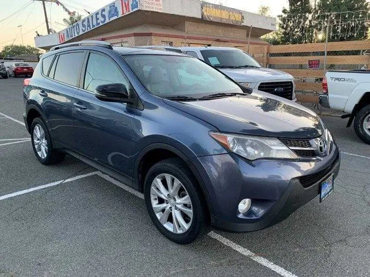 BLUE, 2013 TOYOTA RAV4 Image 5