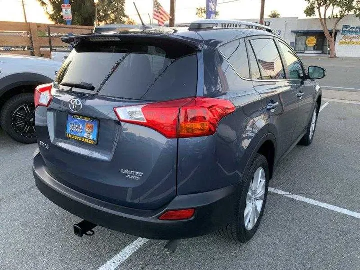 BLUE, 2013 TOYOTA RAV4 Image 28