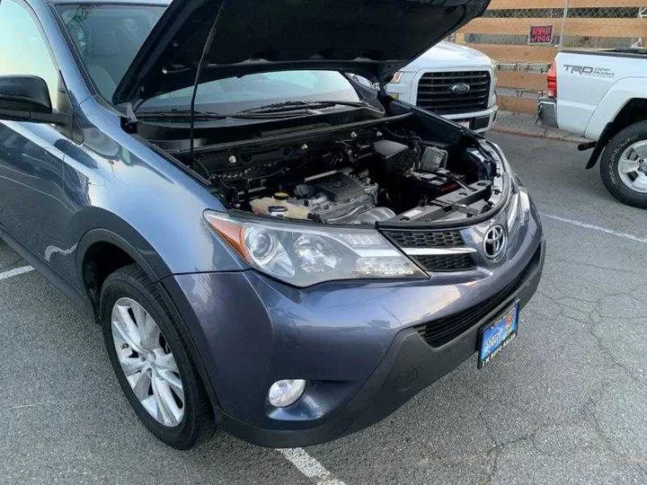 BLUE, 2013 TOYOTA RAV4 Image 36