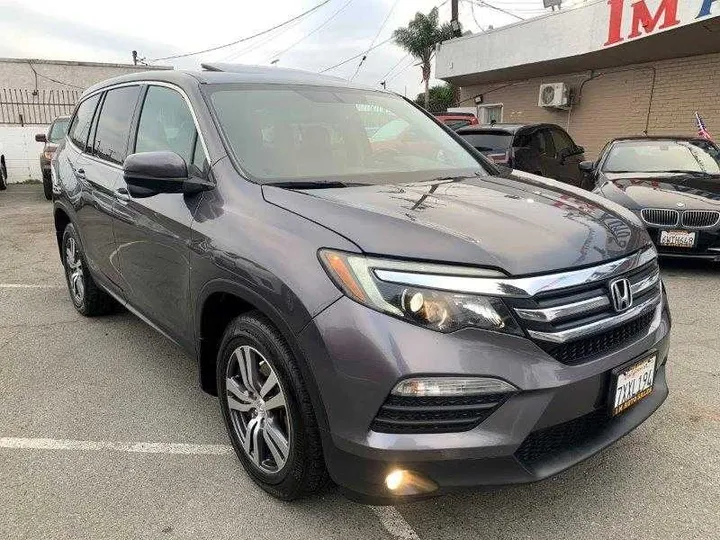 GRAY, 2017 HONDA PILOT Image 184