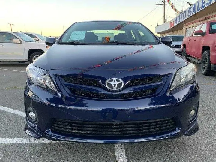 BLUE, 2013 TOYOTA COROLLA Image 9