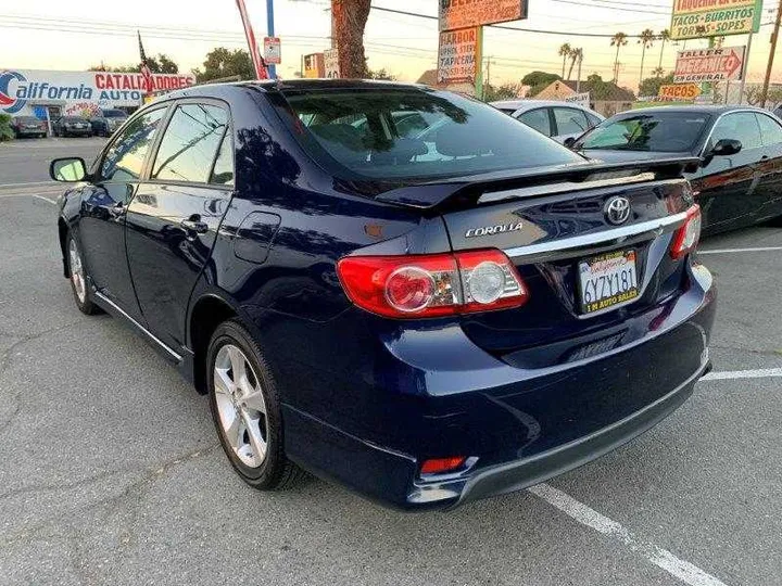 BLUE, 2013 TOYOTA COROLLA Image 22