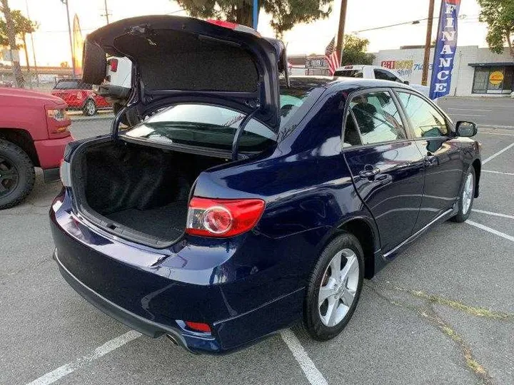 BLUE, 2013 TOYOTA COROLLA Image 35