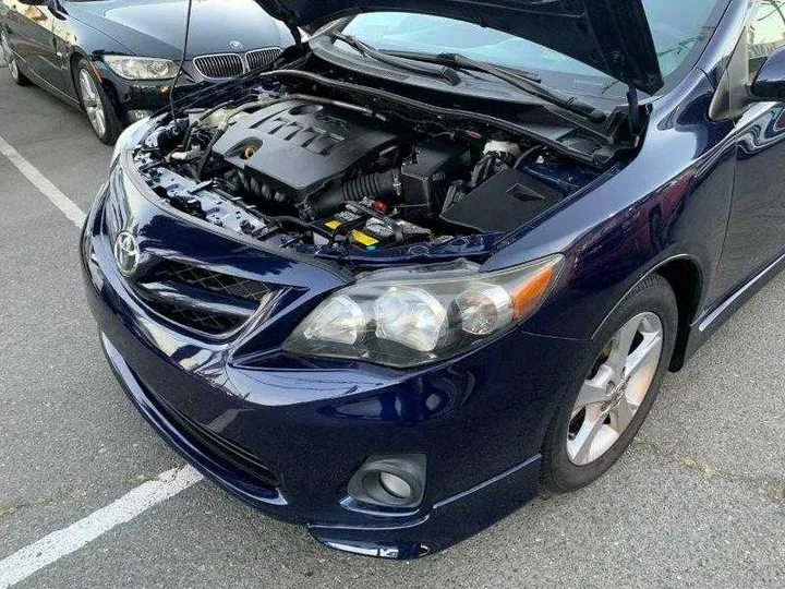 BLUE, 2013 TOYOTA COROLLA Image 39