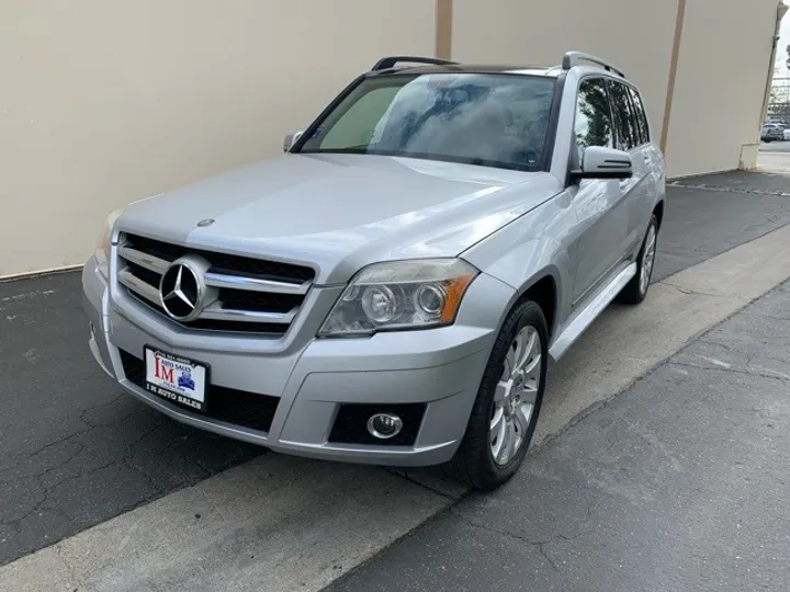 SILVER, 2010 MERCEDES-BENZ GLK-CLASS Image 3