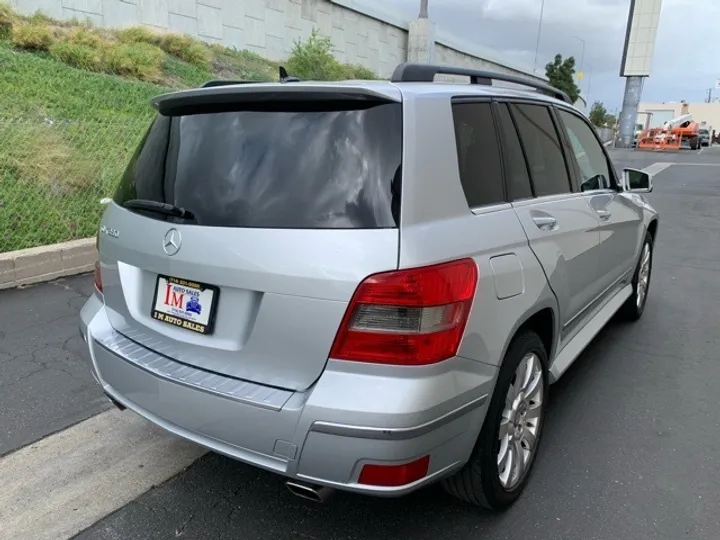 SILVER, 2010 MERCEDES-BENZ GLK-CLASS Image 28