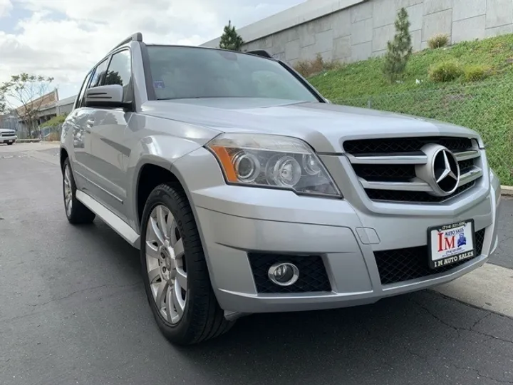 SILVER, 2010 MERCEDES-BENZ GLK-CLASS Image 58