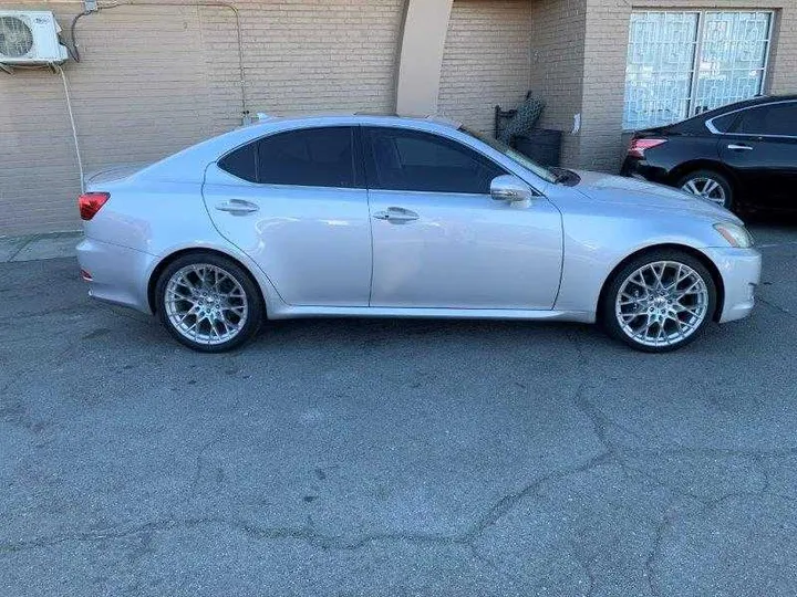 SILVER, 2010 LEXUS IS Image 17