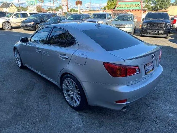 SILVER, 2010 LEXUS IS Image 19