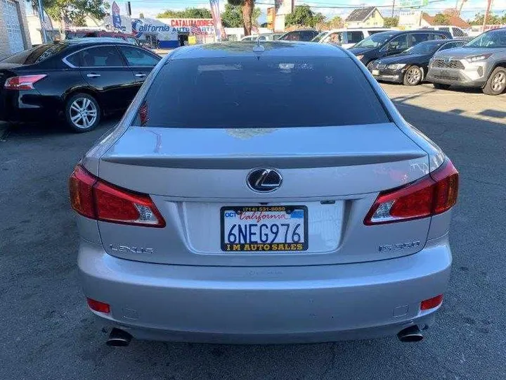 SILVER, 2010 LEXUS IS Image 25