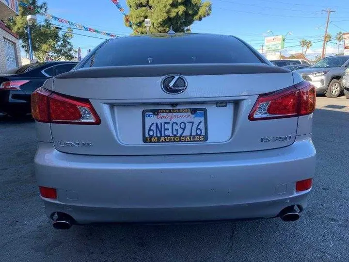 SILVER, 2010 LEXUS IS Image 27