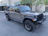 GRAY, 2020 JEEP GLADIATOR Thumnail Image 4