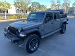 GRAY, 2020 JEEP GLADIATOR Thumnail Image 13