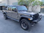 GRAY, 2020 JEEP GLADIATOR Thumnail Image 19