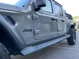 GRAY, 2020 JEEP GLADIATOR Thumnail Image 77