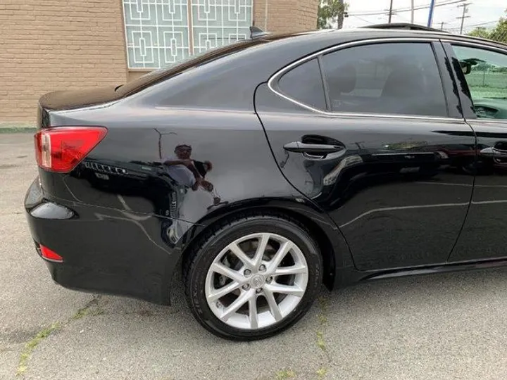 BLACK, 2012 LEXUS IS Image 50