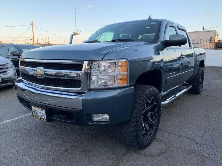 BLUE, 2008 CHEVROLET SILVERADO 1500 CREW CAB Image 12