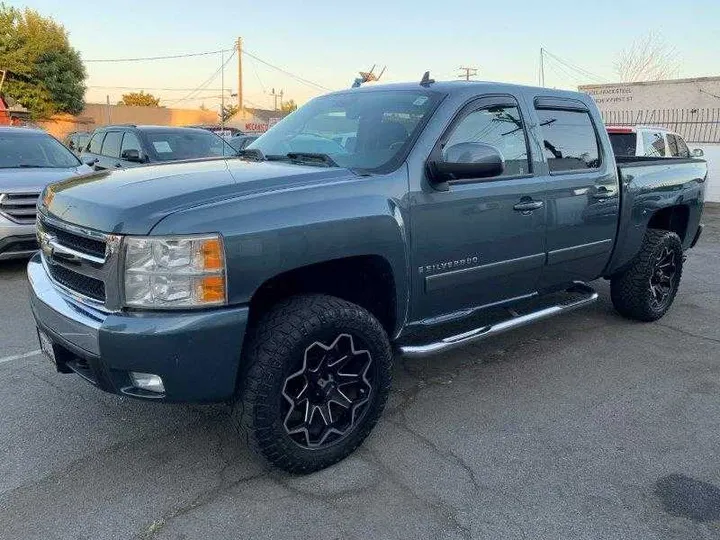 BLUE, 2008 CHEVROLET SILVERADO 1500 CREW CAB Image 14