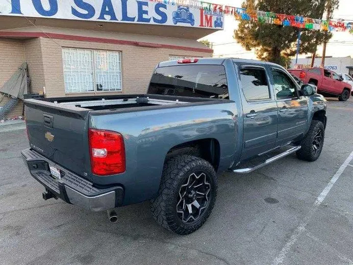 BLUE, 2008 CHEVROLET SILVERADO 1500 CREW CAB Image 30