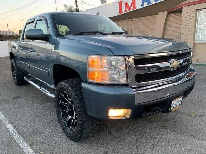 BLUE, 2008 CHEVROLET SILVERADO 1500 CREW CAB Image 136