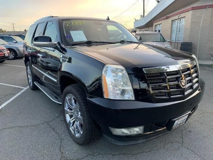 BLACK, 2009 CADILLAC ESCALADE Image 6