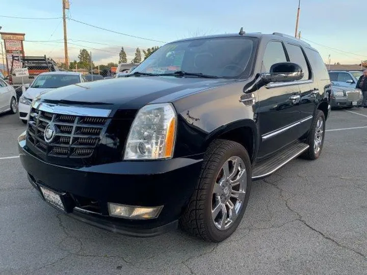 BLACK, 2009 CADILLAC ESCALADE Image 12