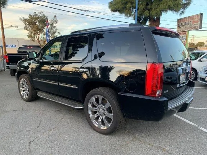 BLACK, 2009 CADILLAC ESCALADE Image 20