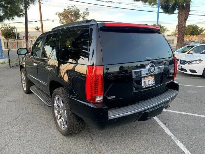 BLACK, 2009 CADILLAC ESCALADE Image 23