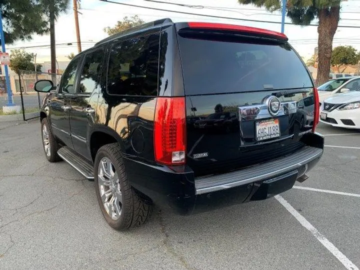 BLACK, 2009 CADILLAC ESCALADE Image 24