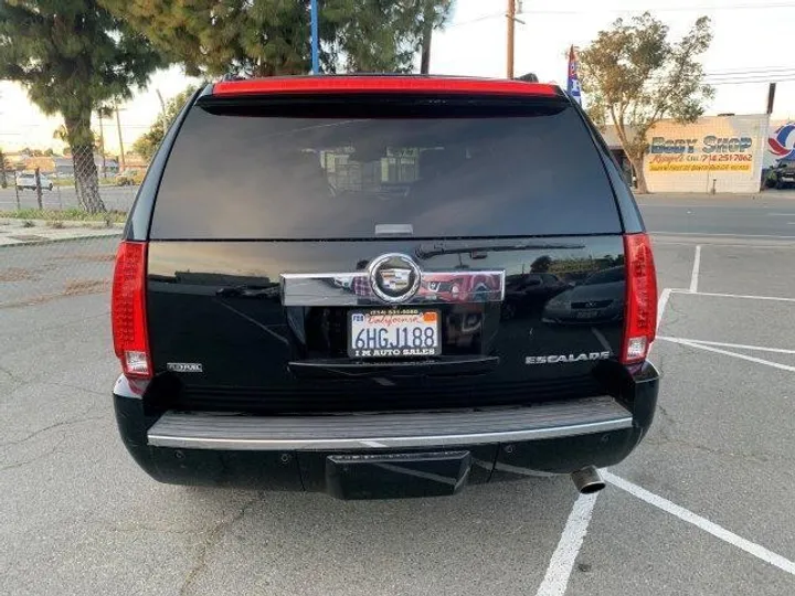 BLACK, 2009 CADILLAC ESCALADE Image 26