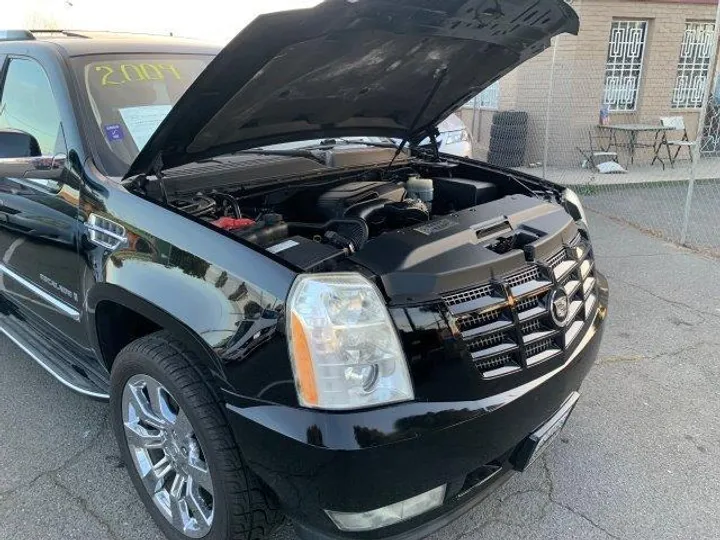 BLACK, 2009 CADILLAC ESCALADE Image 40