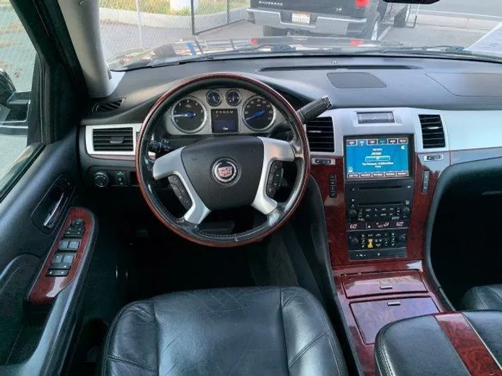 BLACK, 2009 CADILLAC ESCALADE Image 81