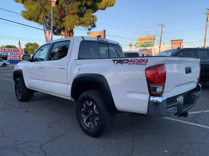 WHITE, 2016 TOYOTA TACOMA DOUBLE CAB Image 27