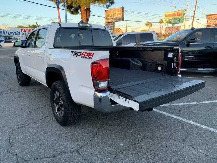 WHITE, 2016 TOYOTA TACOMA DOUBLE CAB Image 41