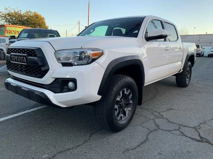 WHITE, 2016 TOYOTA TACOMA DOUBLE CAB Image 22