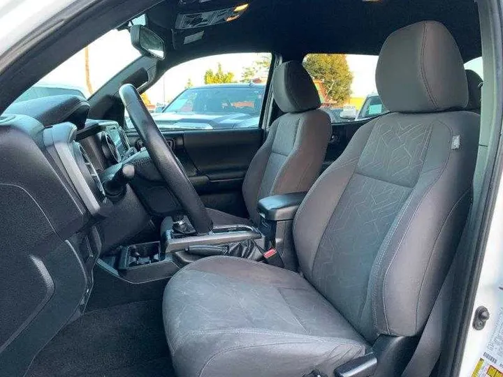 WHITE, 2016 TOYOTA TACOMA DOUBLE CAB Image 65