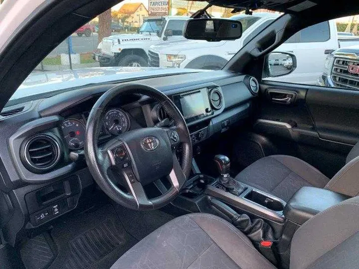 WHITE, 2016 TOYOTA TACOMA DOUBLE CAB Image 79