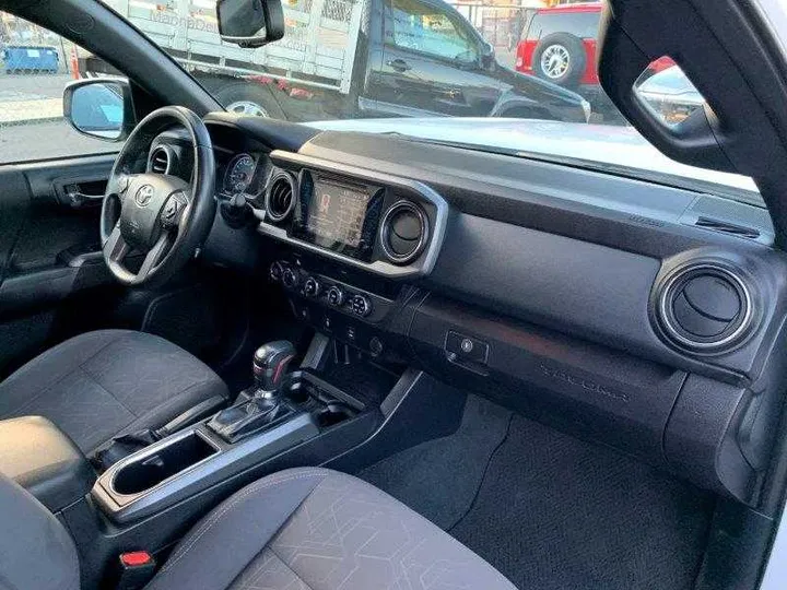 WHITE, 2016 TOYOTA TACOMA DOUBLE CAB Image 85