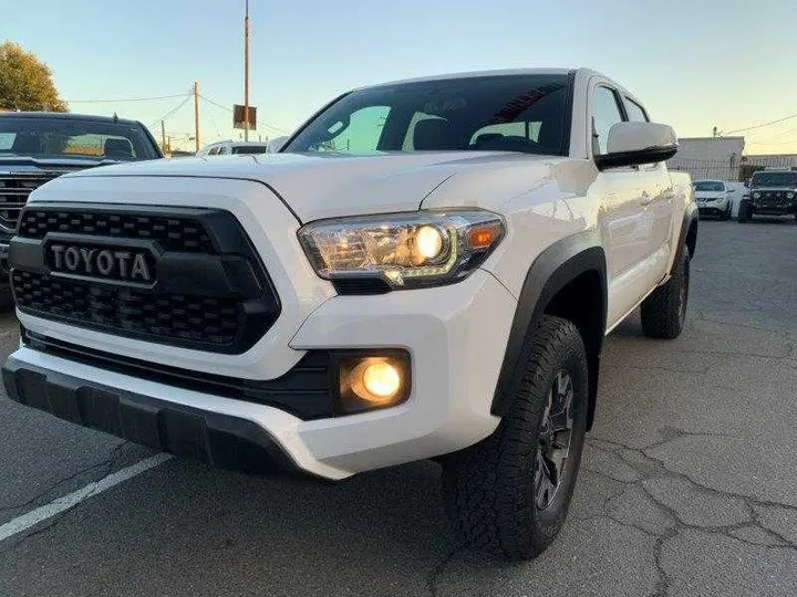 WHITE, 2016 TOYOTA TACOMA DOUBLE CAB Image 102