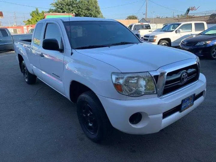 WHITE, 2008 TOYOTA TACOMA ACCESS CAB Image 2