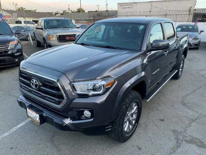 GRAY, 2017 TOYOTA TACOMA DOUBLE CAB Image 15