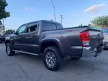 GRAY, 2017 TOYOTA TACOMA DOUBLE CAB Thumnail Image 32