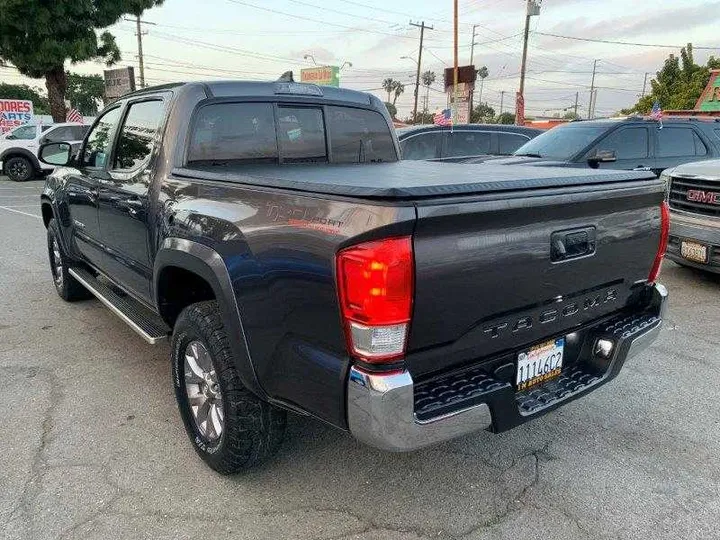 GRAY, 2017 TOYOTA TACOMA DOUBLE CAB Image 184