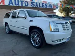 WHITE PEARL, 2011 CADILLAC ESCALADE ESV Thumnail Image 7