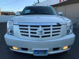 WHITE PEARL, 2011 CADILLAC ESCALADE ESV Thumnail Image 200